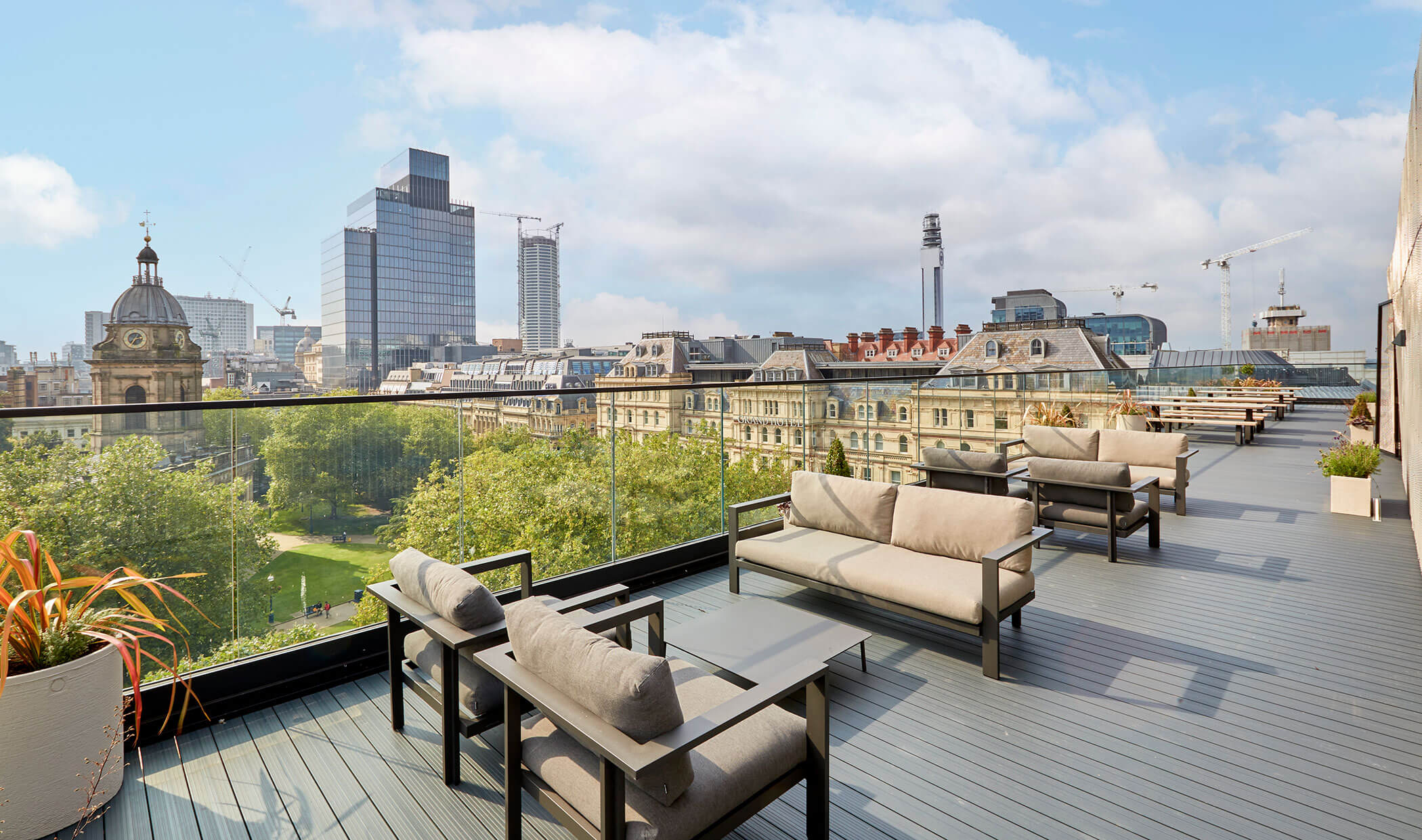 Stunning terrace are with incredible views of London